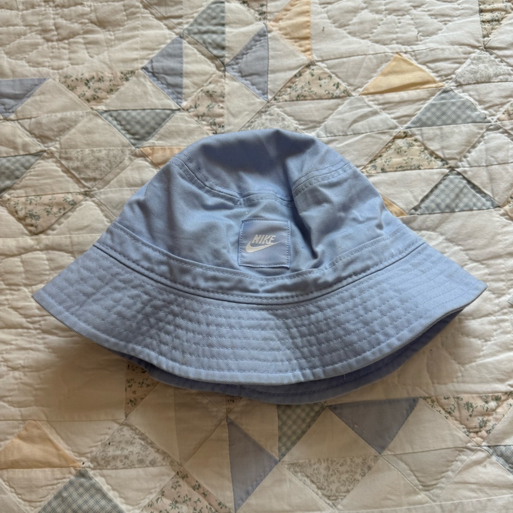 Nike Bucket Hat